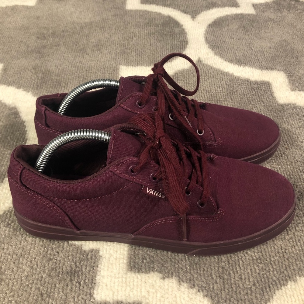 Vans Sneakers Womens size 7.5 Off the Wall canvas Tie Shoes Purple